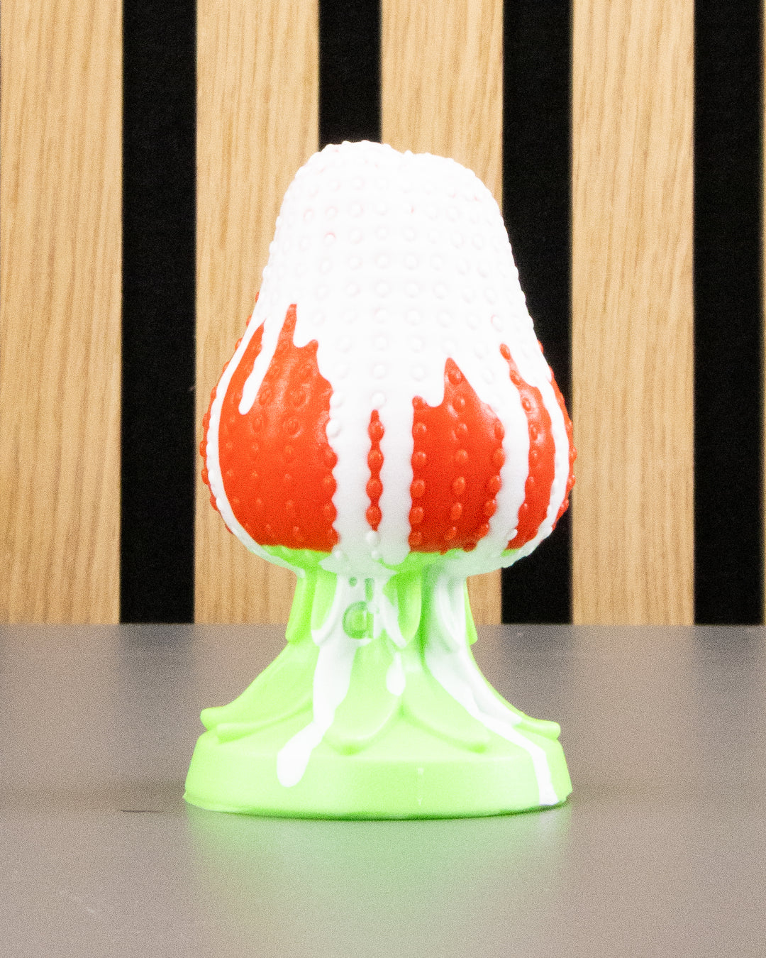 Strawberry Plug - Medium, Firm