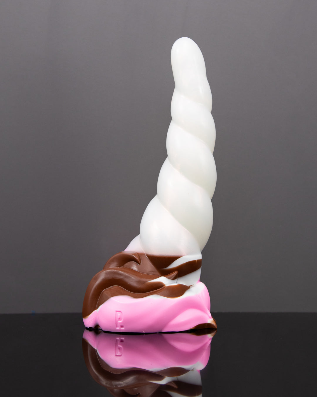 Frostmanes Horn - Large, Medium