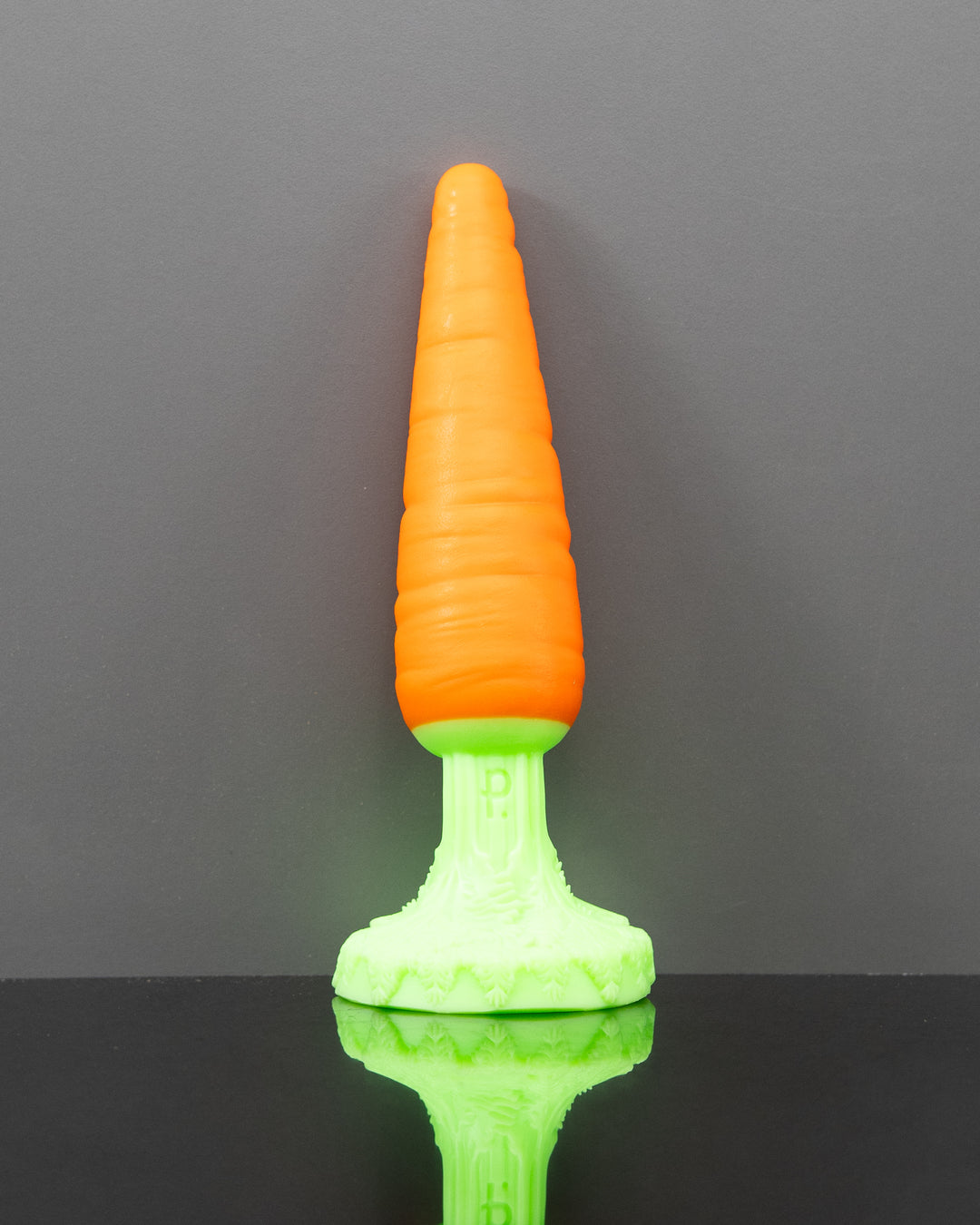 Carrot - Small, Medium