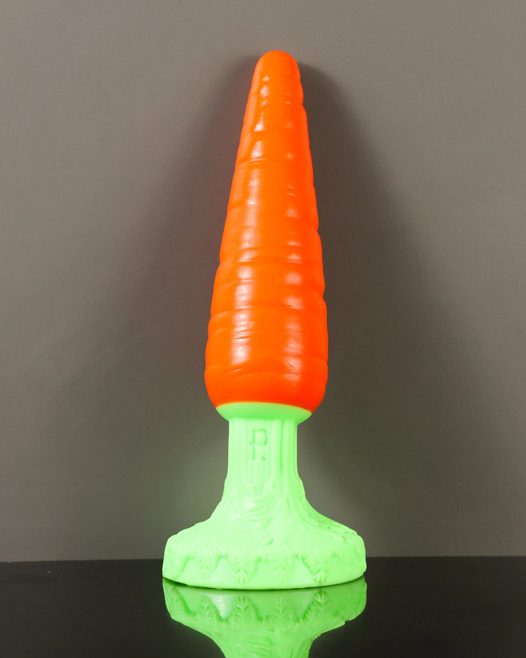 Carrot - Large, Soft Shaft/Medium Base, Suction Cup
