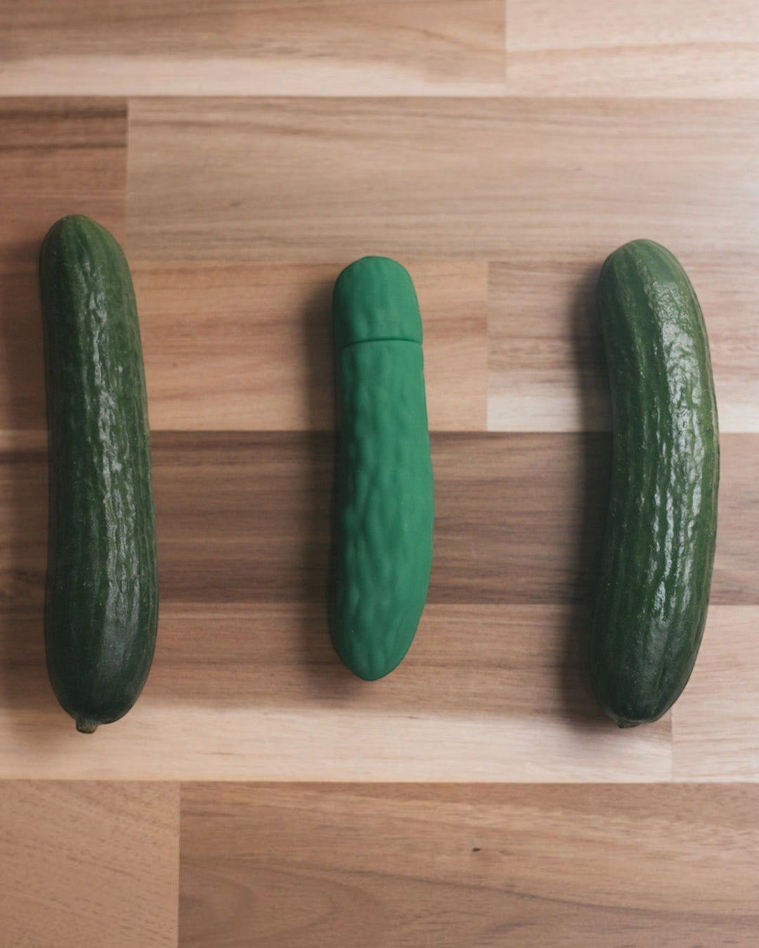 Pickle Emojibator Bullet Vibrator
