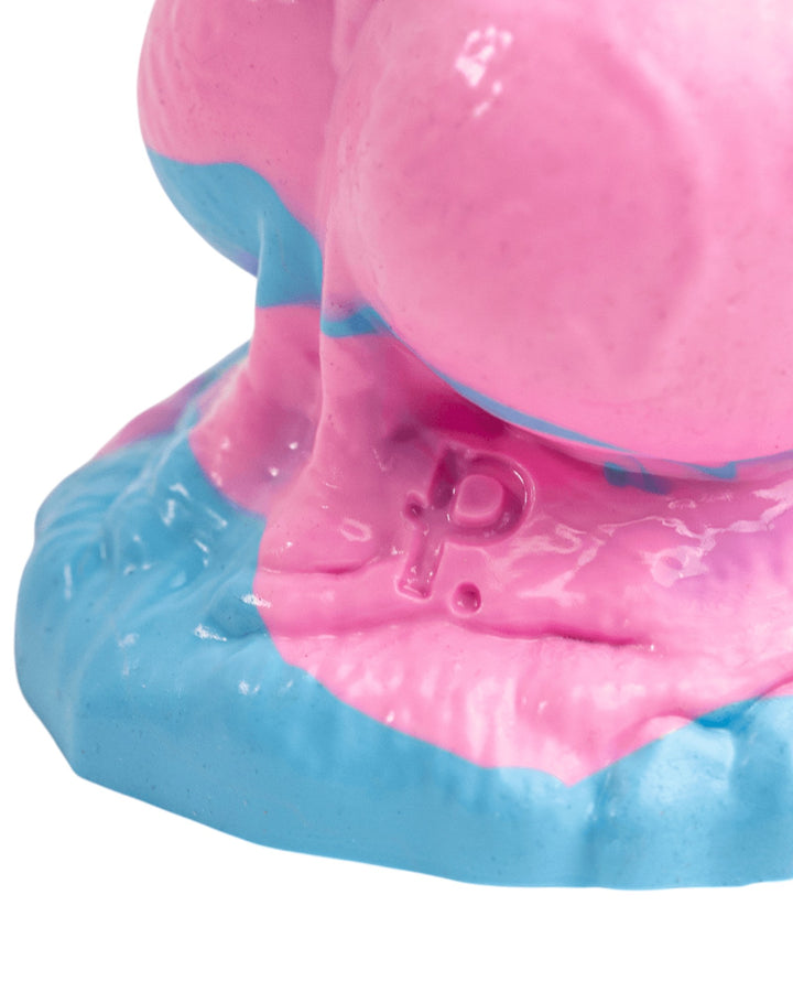 Close-up of the recessed Phreak logo on Dovah’s textured pink and blue base.