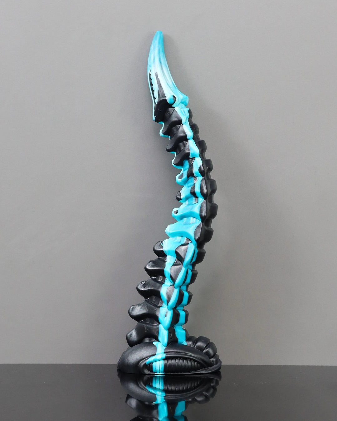 Weavers Tail - Small, Medium