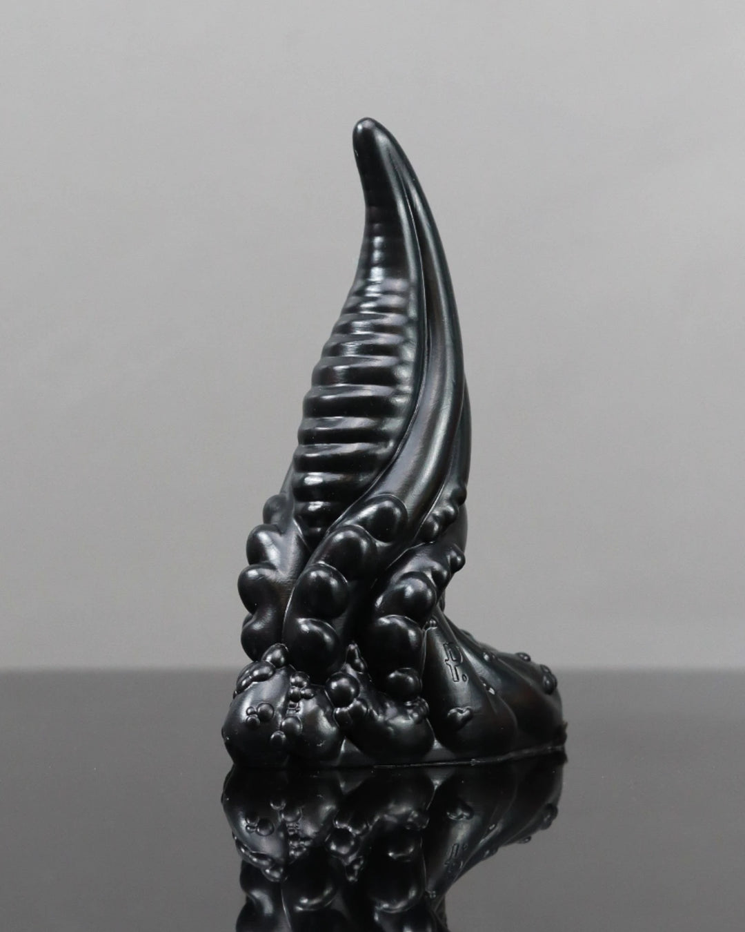 The Shen - Extra Small, Medium