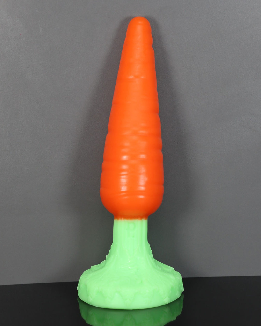 Carrot - Large, Soft Shaft Firm Base