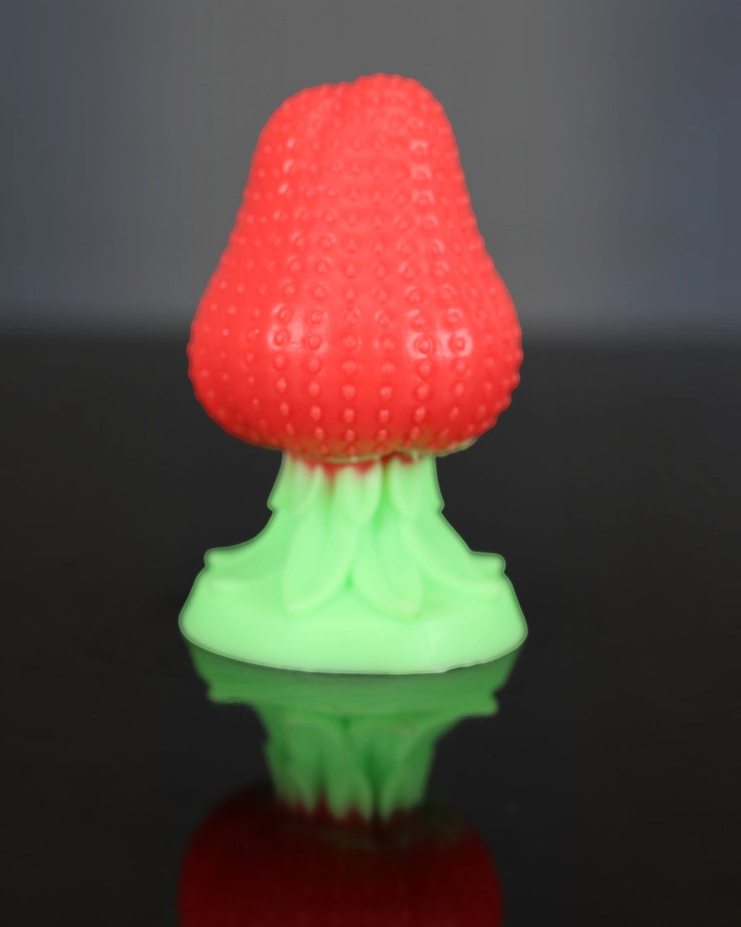 The Strawberry Plug - Medium, Medium