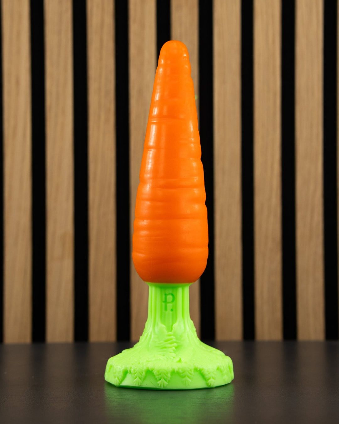 Carrot - Large, Medium Firmness - PhreakClub