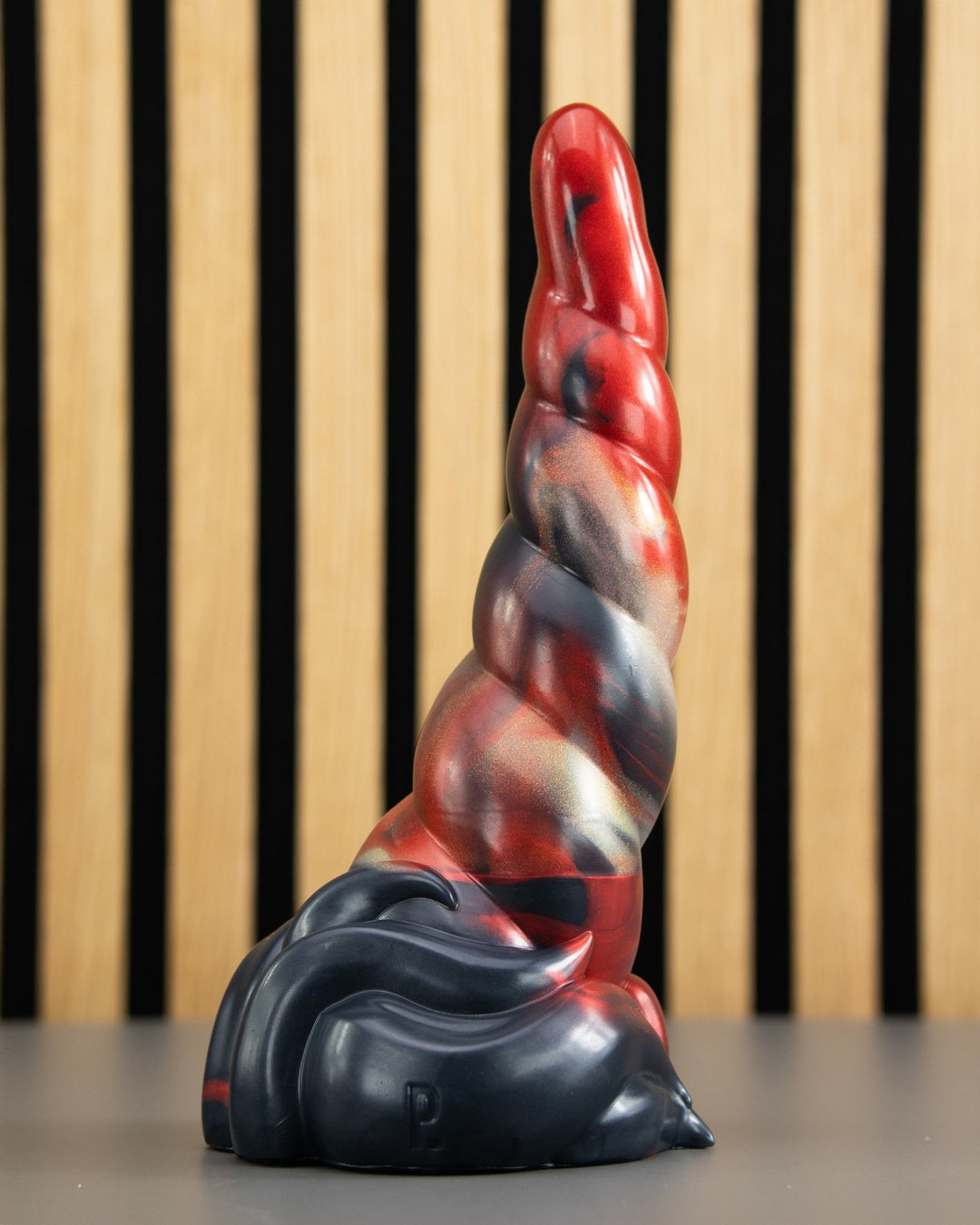 Frostmane's Horn - Large, Soft Shaft/Firm Base, Butt Art - PhreakClub