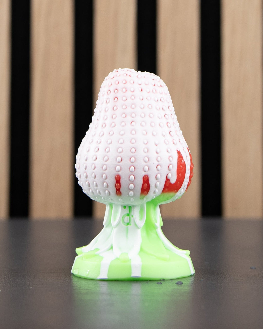 Strawberry Plug - Medium, Soft Shaft/Firm Base - FLOP - PhreakClub