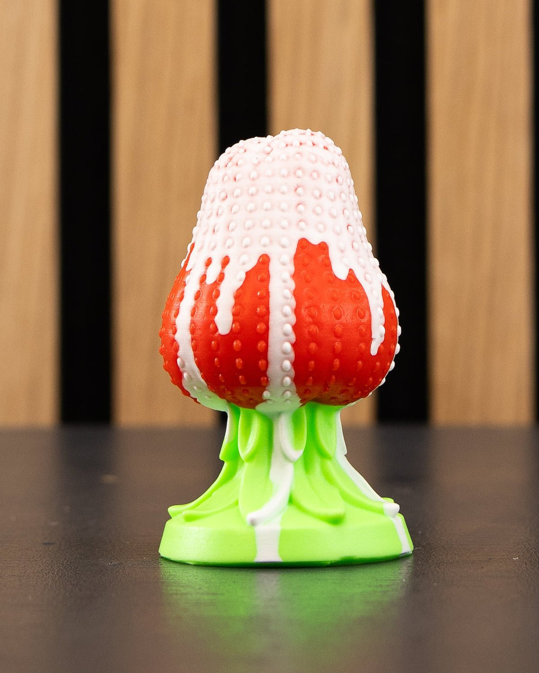 Strawberry Plug - Small, Soft Shaft/Firm Base - FLOP - Delamination - PhreakClub