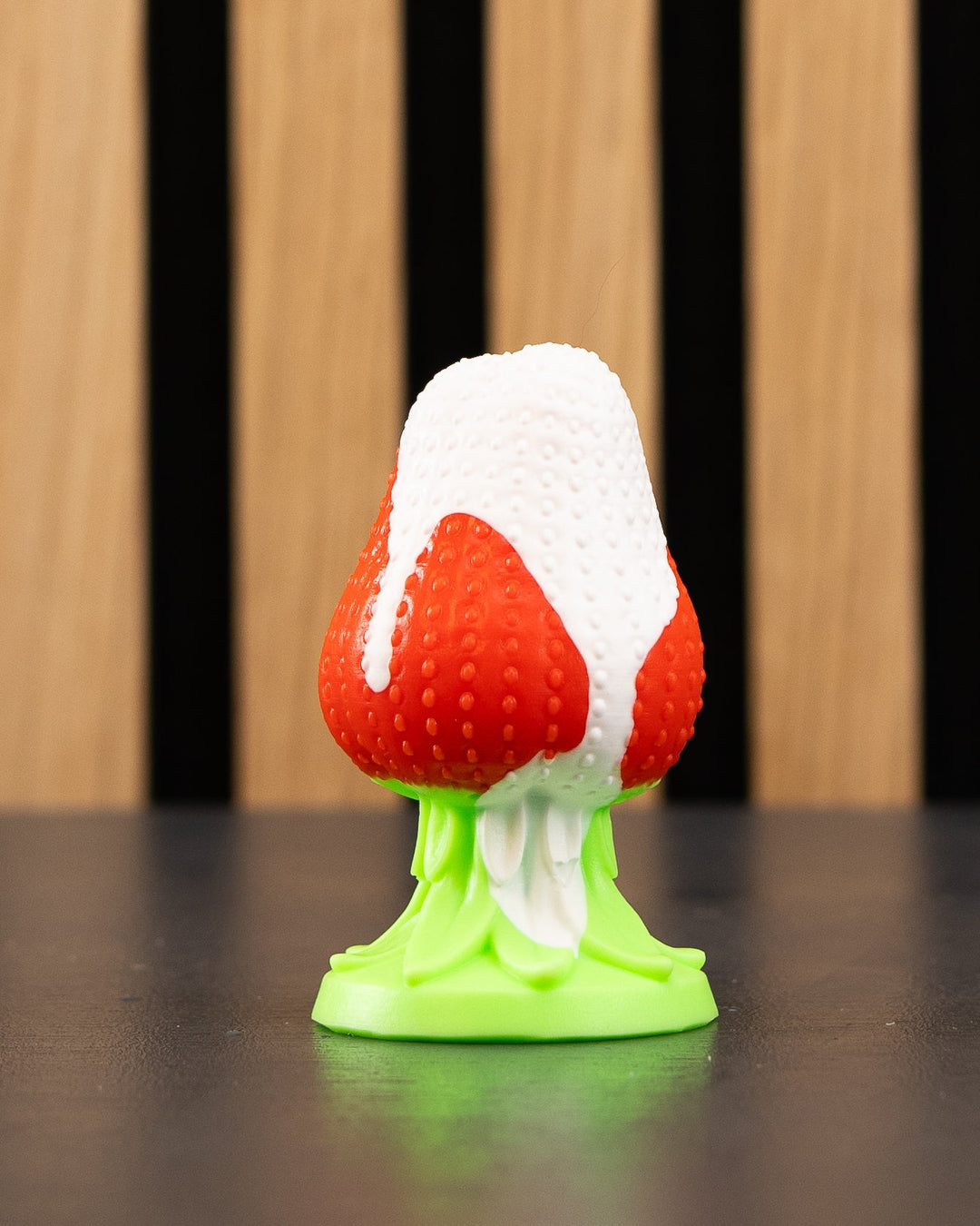 Strawberry Plug - Small, Soft Shaft/Firm Base - FLOP - Delamination - PhreakClub