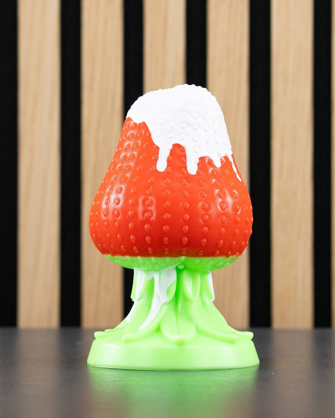 Strawberry Plug - Trophy, Soft Shaft/Firm Base - FLOP - Bubbles and Delamination - PhreakClub