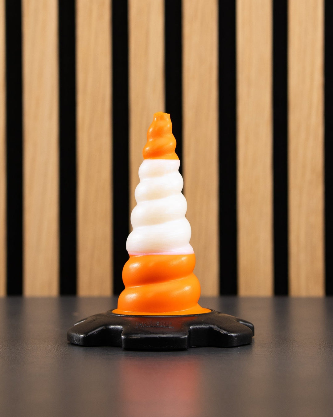 Twisty Cone - Extra Small, Medium - FLOP - No tip - PhreakClub