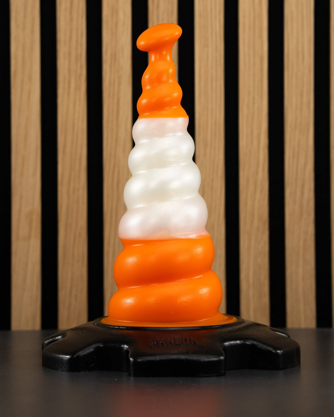 Twisty Cone - Medium, Soft Shaft/Firm Base - PhreakClub